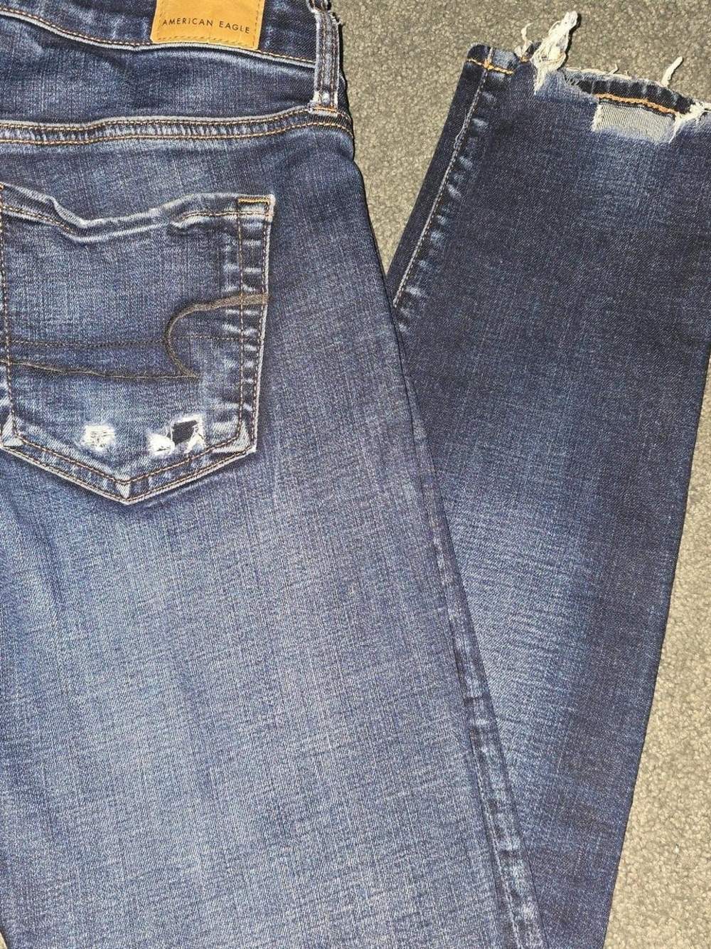 American Eagle Outfitters Women's Dark Indigo Distressed Jeggings